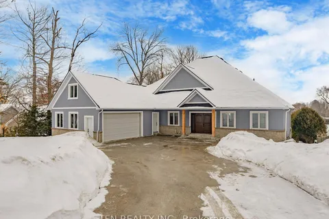 7973 Bet Ray Blvd, Severn, ON L3V 0V7