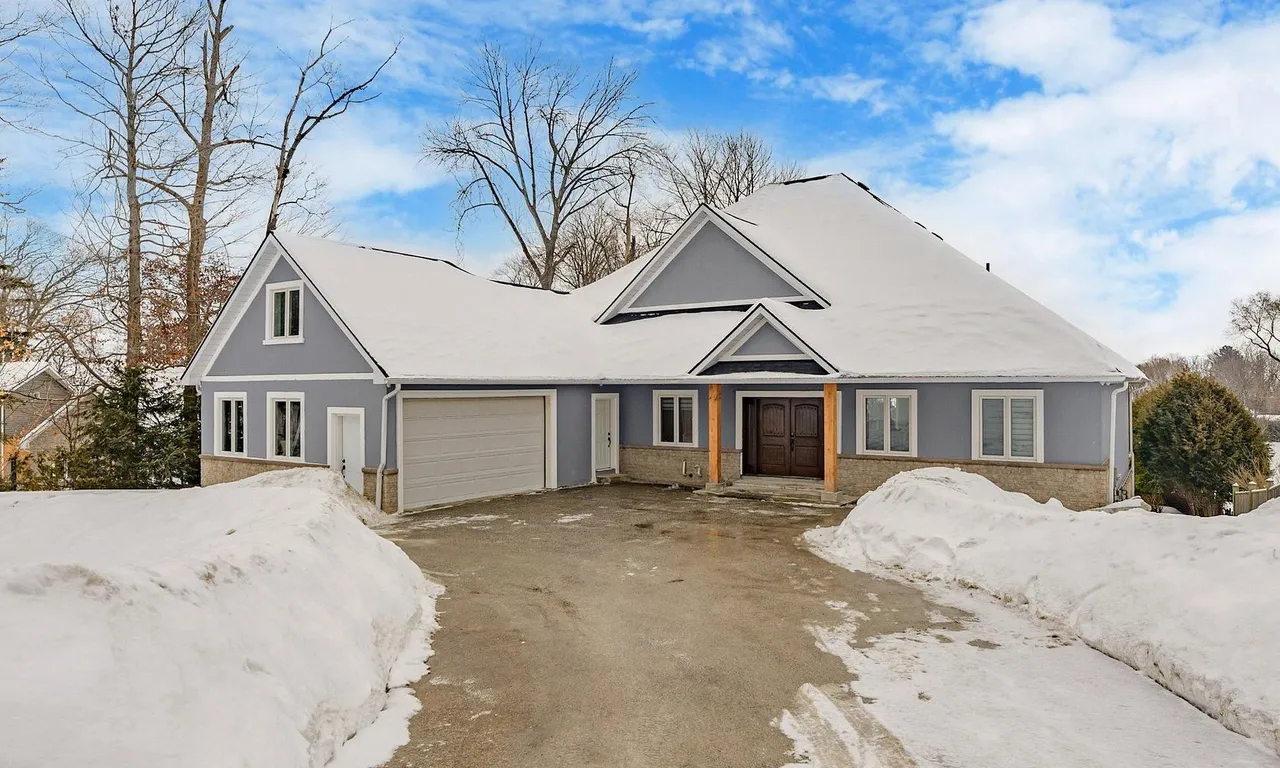 7973 Bet Ray Blvd, Severn, ON L3V 0V7