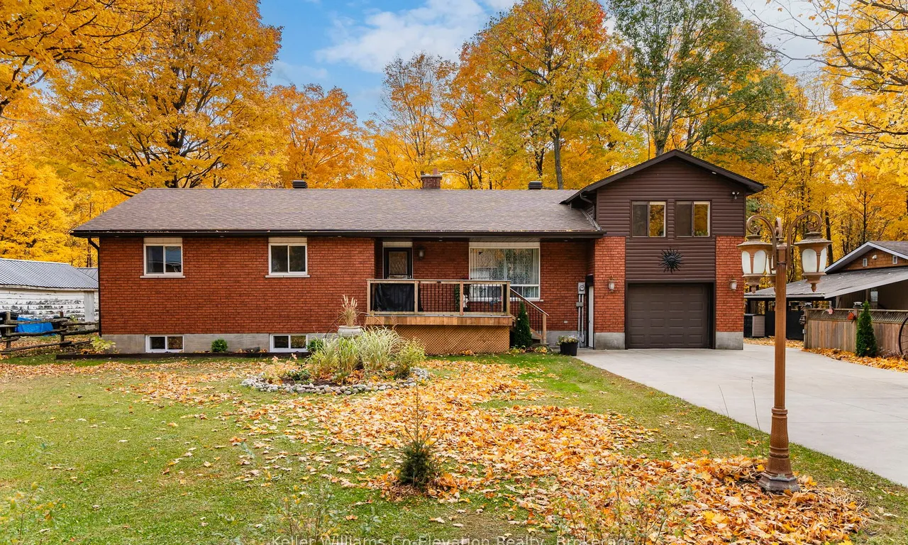 15 MUNDY Ave, Tiny, ON L9M 0B5