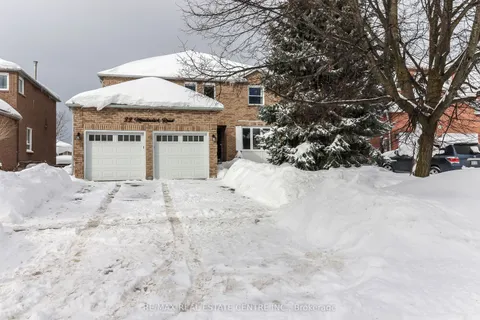 22 Meadowlark Road, Barrie, ON L4M 6C8