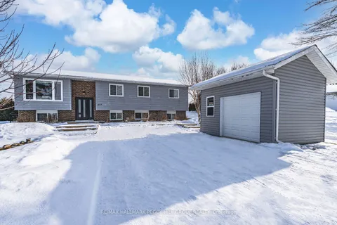 403 Penetanguishene Rd, Oro-Medonte, ON L4M 0H1