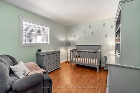 403 Penetanguishene Rd, Oro-Medonte, ON L4M 0H1