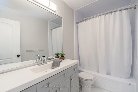 403 Penetanguishene Rd, Oro-Medonte, ON L4M 0H1