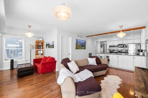 14 Long Point Rd, Tay, ON L0K 2C0