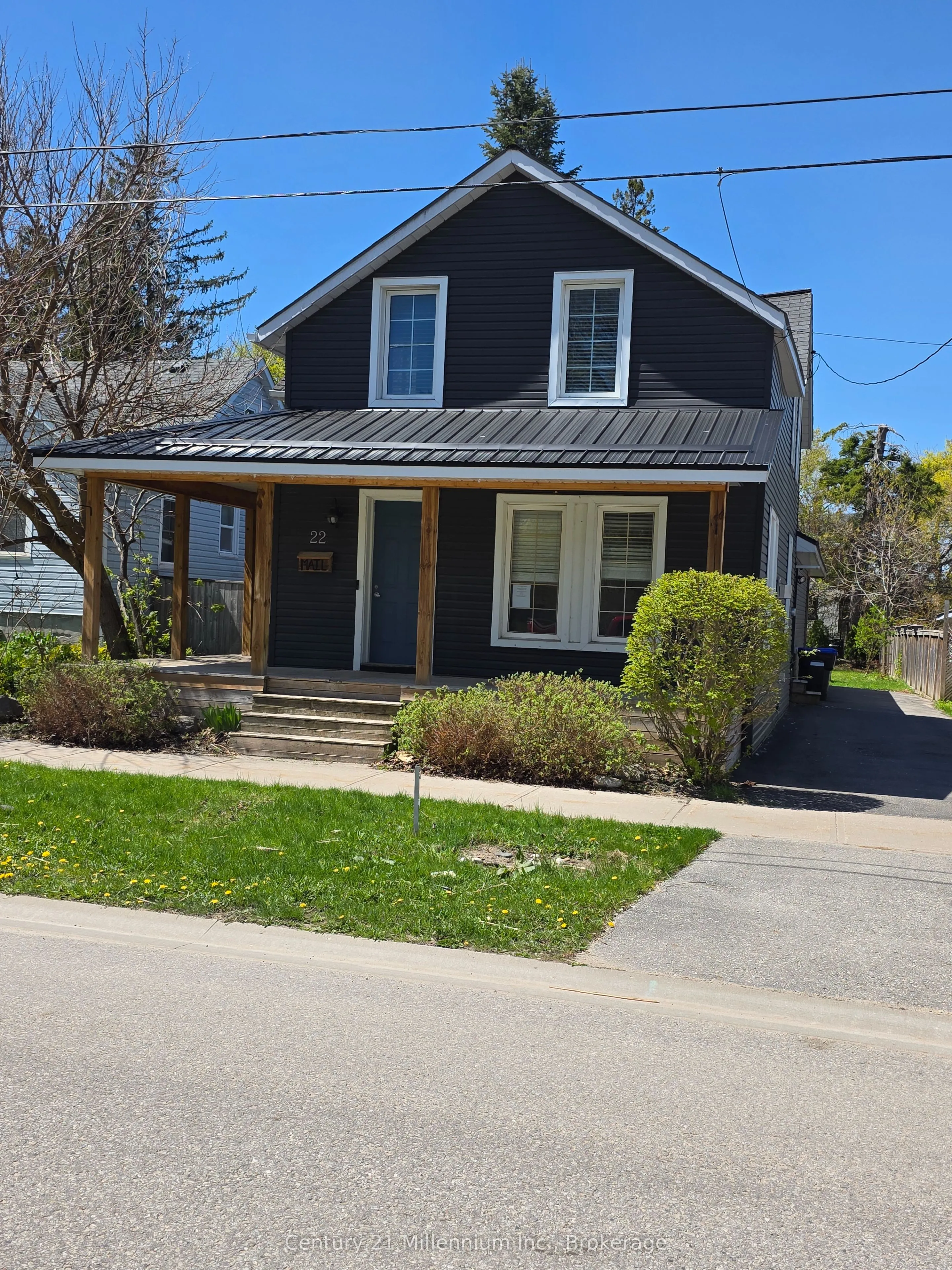 22 Market Street, Collingwood, ON L9Y 3M6