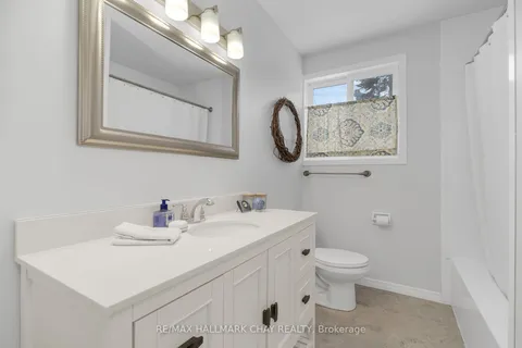 57 Indian Arrow Rd, Barrie, ON L4M 5P1
