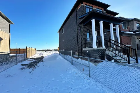 25 Gateway Drive, ON L9V 0V5