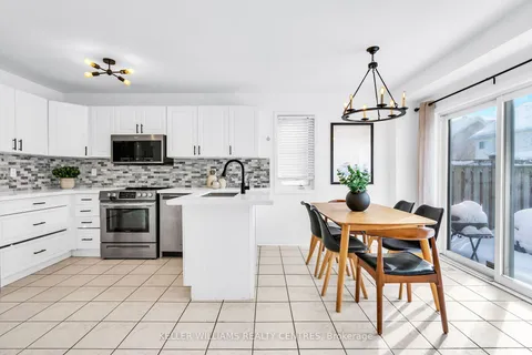 16 SUCCESSION Cres, Barrie, ON L4M 7H2
