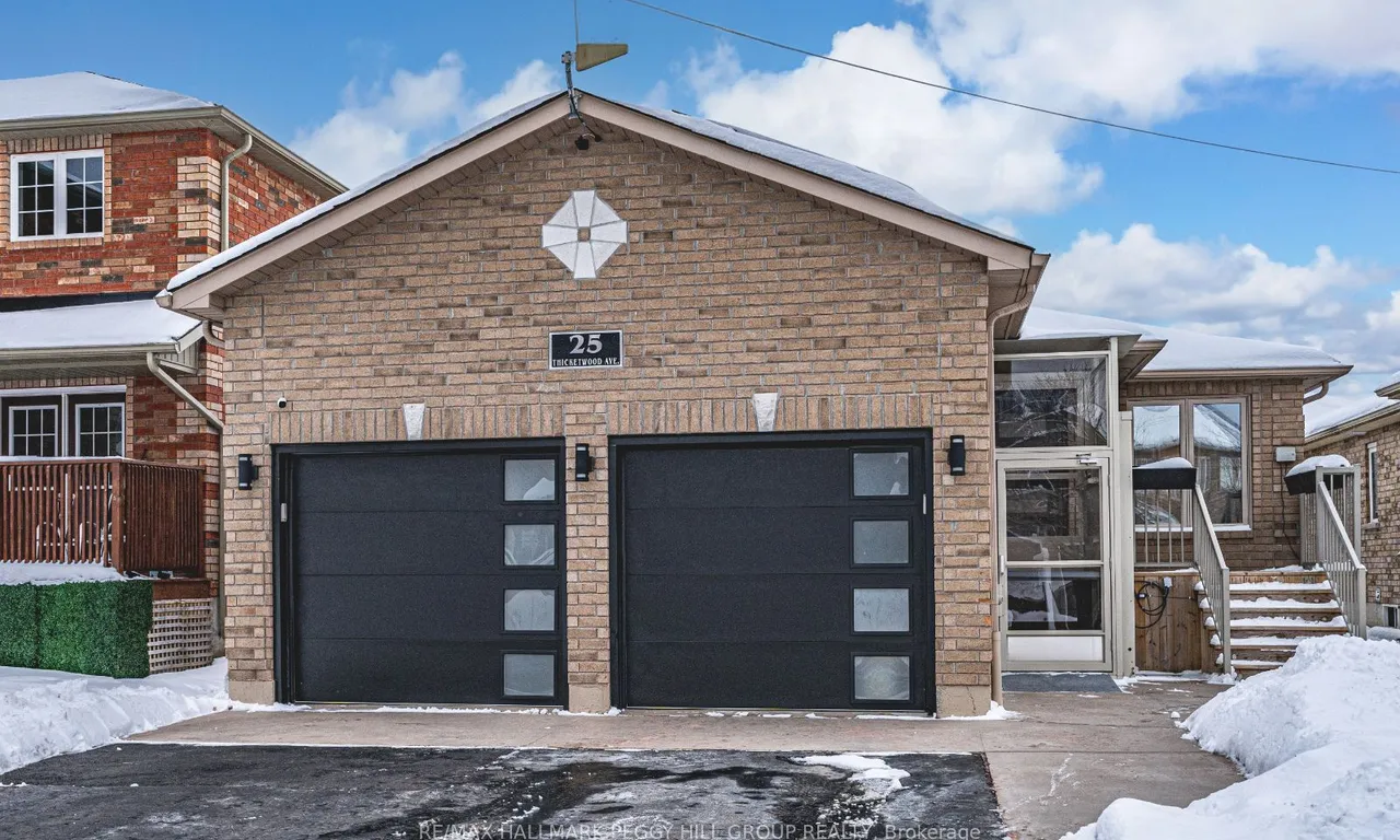 25 Thicketwood Ave, Barrie, ON L4N 5Y3