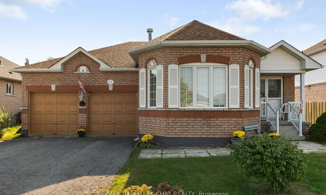 119 Livingstone St, Barrie, ON L4M 6X5