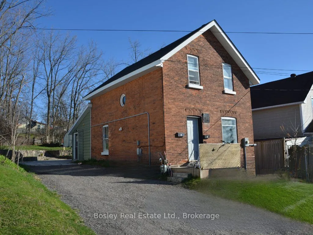 381 Gloucester St, Midland, ON L4R 1J2
