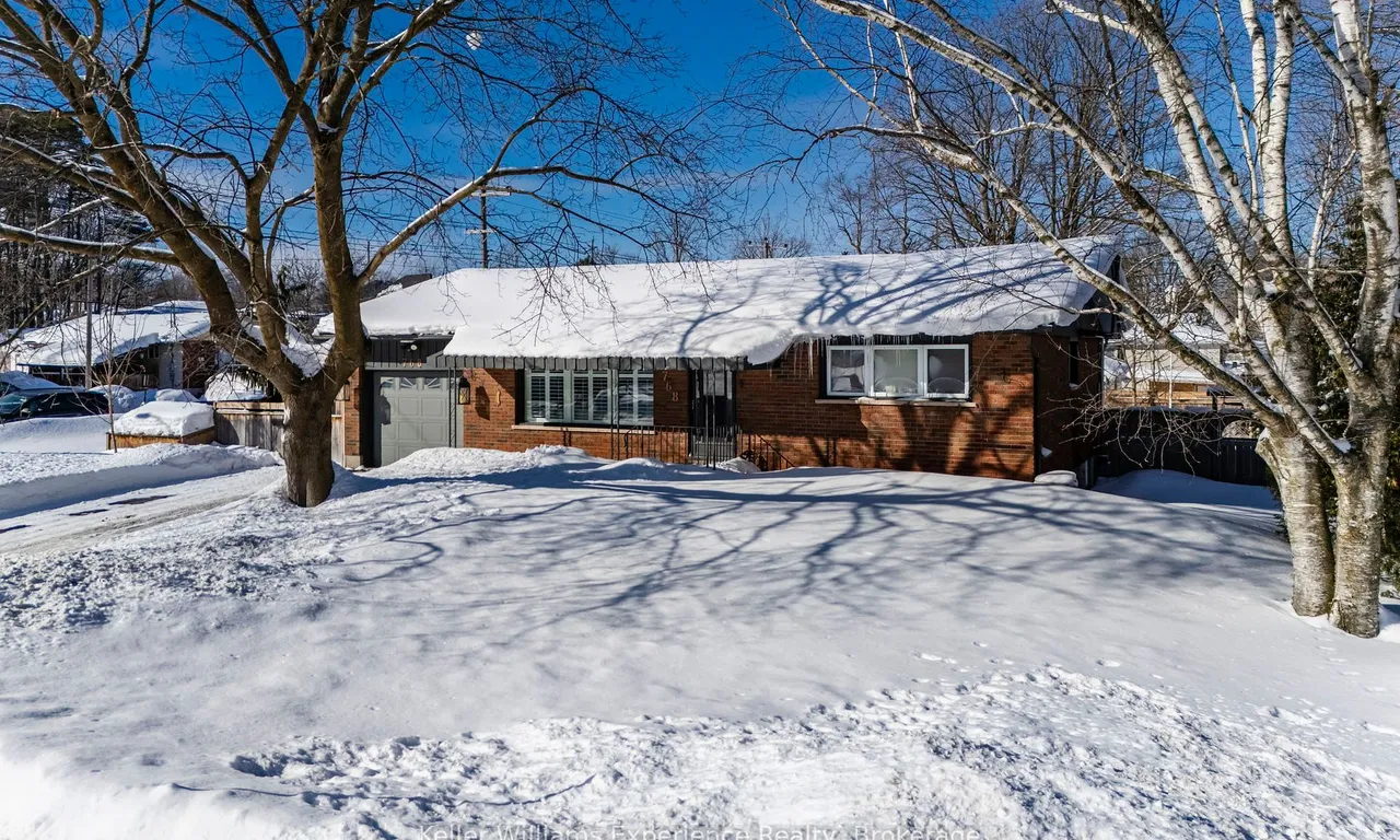 768 Bay St, Midland, ON L4R 1M4