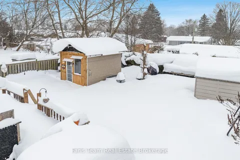 568 Johnson St, Midland, ON L4R 2Z2