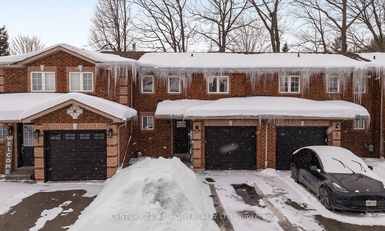 38 KENWELL Cres, Barrie, ON L4N 0Z6