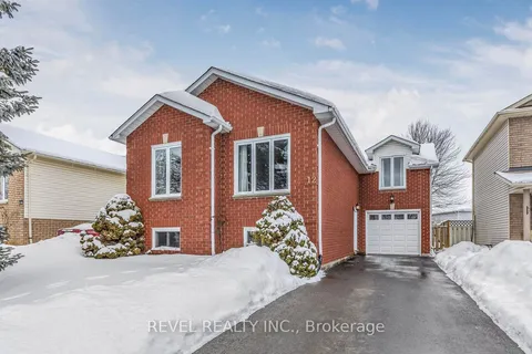 12 Ward Dr, Barrie, ON L4N 7N9