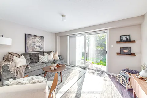 7 Mccausland Crt, Barrie, ON L4N 6C2