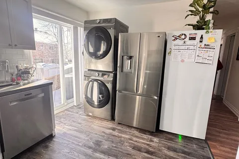 90 O&apos;SHAUGHNESSY Cres, Barrie, ON L4N 7L9