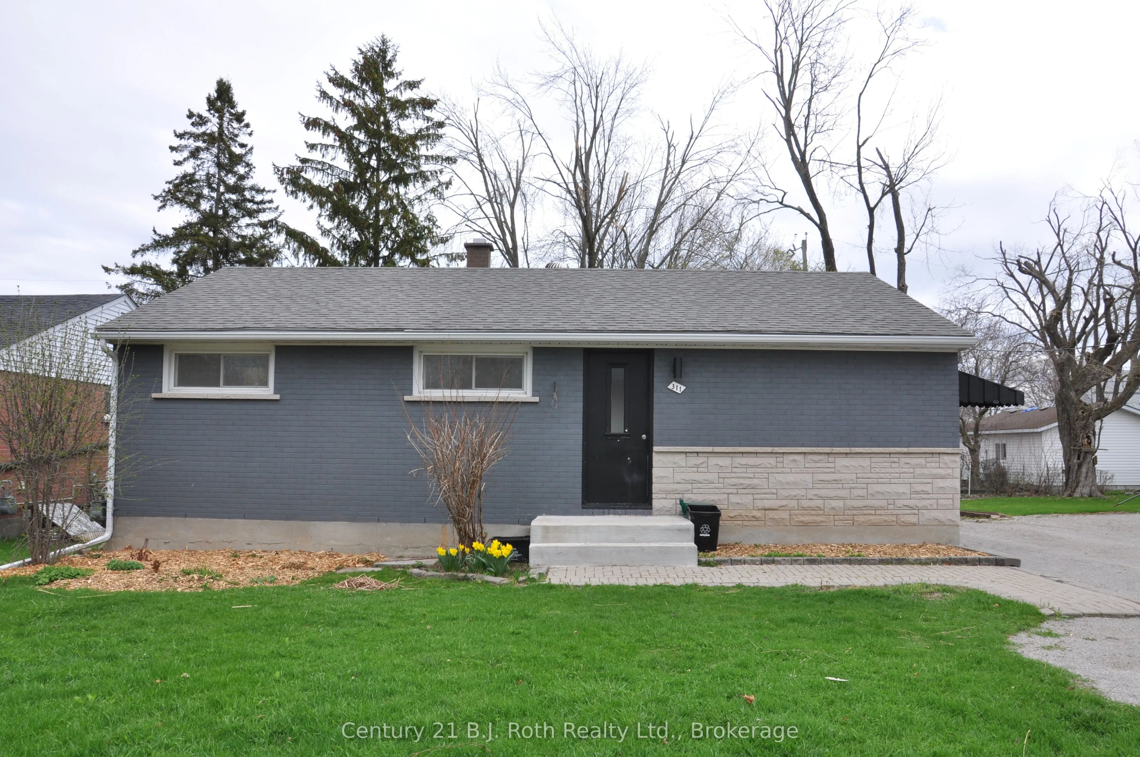 311 James Street, Orillia, ON L3V 1M4