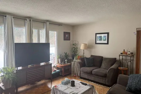 22 Oakwood Avenue, Tiny, ON L9M 0J2
