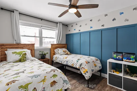 21 John Street, Springwater, ON L0L 1P0