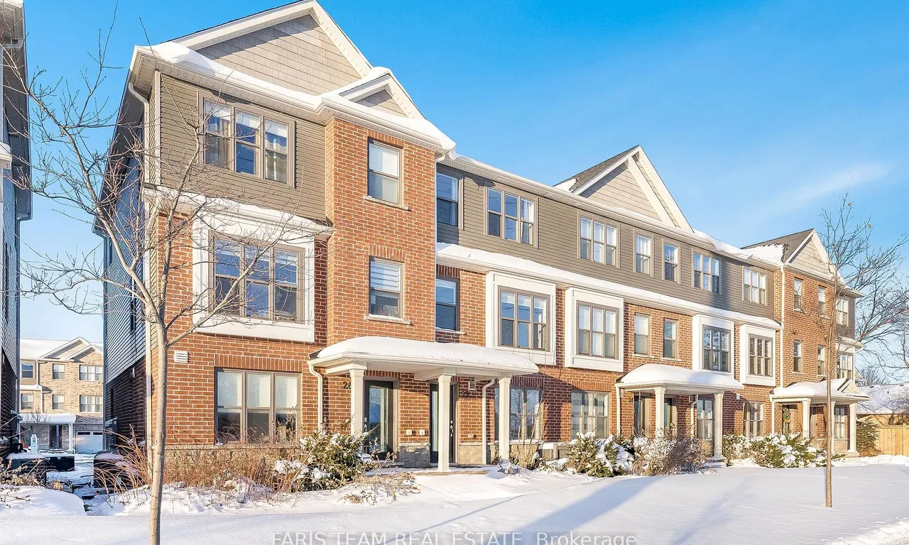 1 Leggott Ave, Barrie, ON L4N 6B1