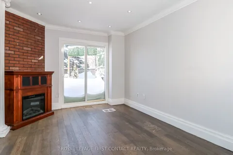 104 Brown Street, Barrie, ON L4N 7V6