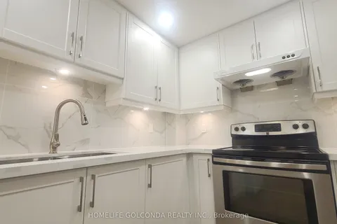 306 Country Lane, Barrie, ON L4N 5Z6