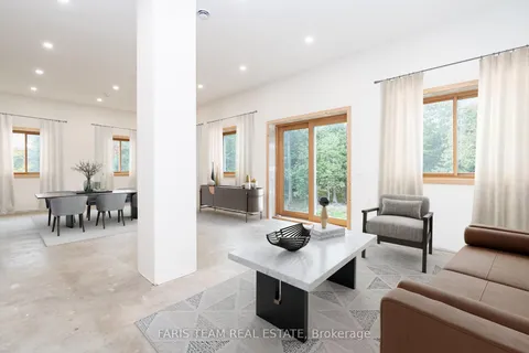 2576 Champlain Road, Tiny, ON L9M 0C9