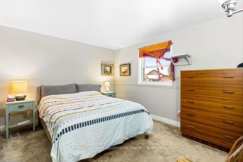 44 St Peter Street, ON L9Y 3P8