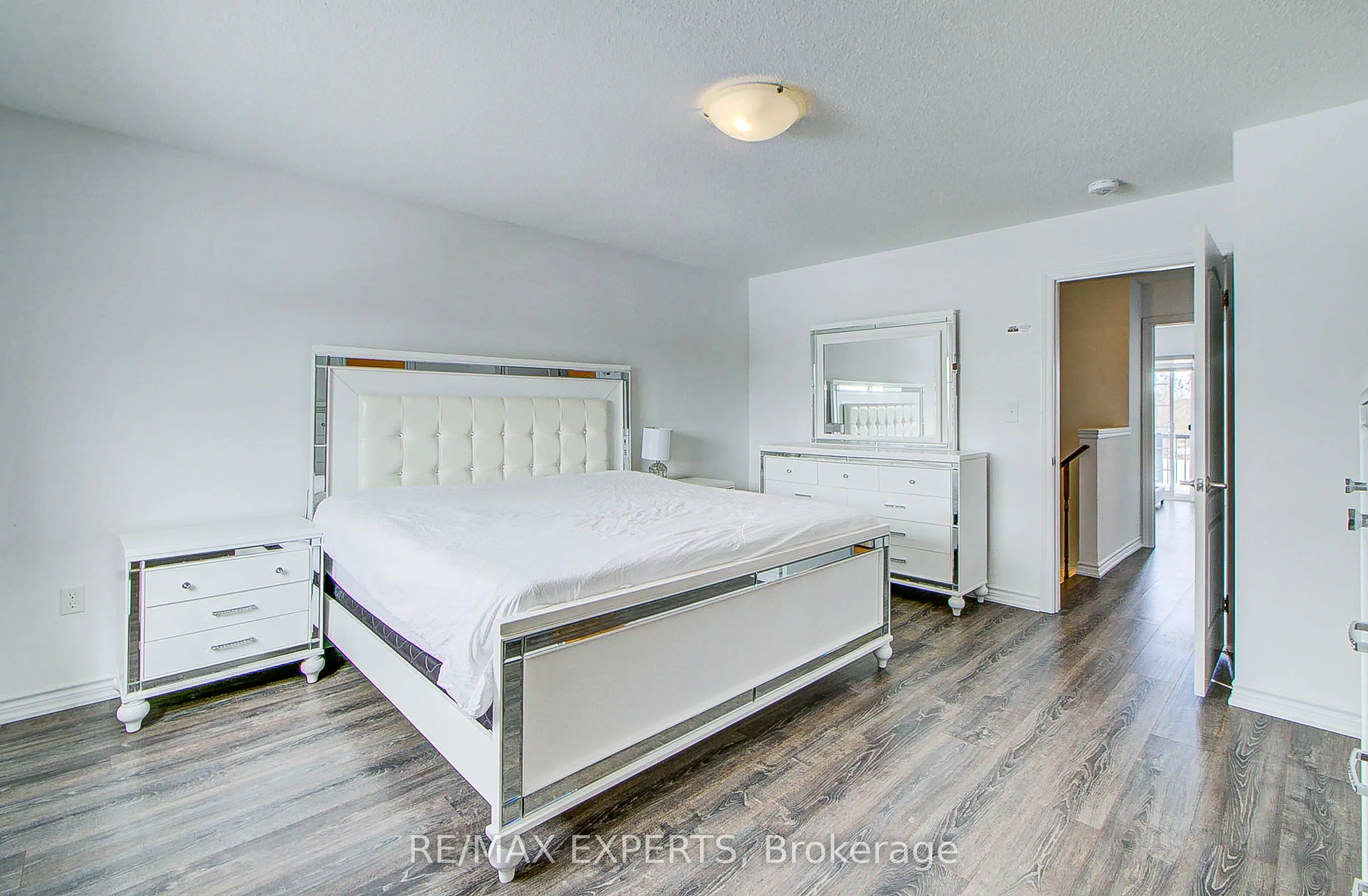 10 Brown Bear Street, Barrie, ON L9J 0H8