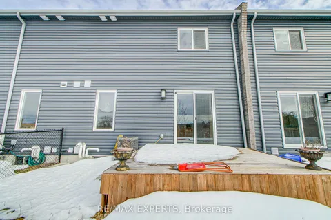 10 Brown Bear Street, Barrie, ON L9J 0H8