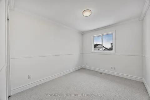 92 Kozlov Street, Barrie, ON L4N 4P9