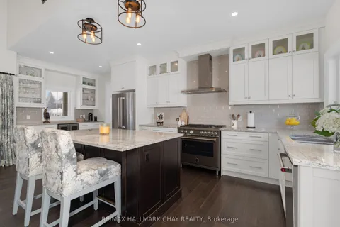 12 Thoroughbred Drive, Oro-Medonte, ON L0K 1E0