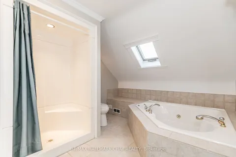 111 Penetang Street, Barrie, ON L4M 1V7
