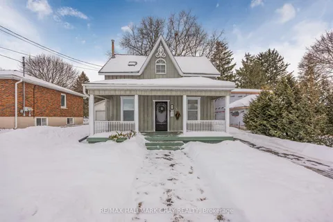 111 Penetang Street, Barrie, ON L4M 1V7