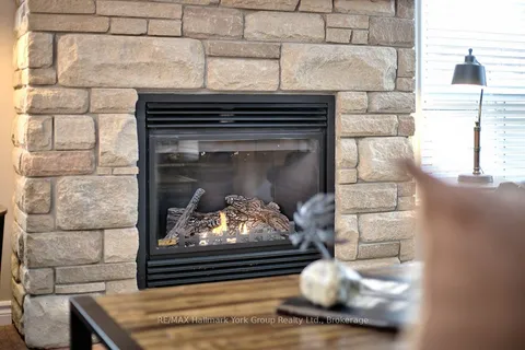34 Davis Street, Collingwood, ON L9Y 0C8