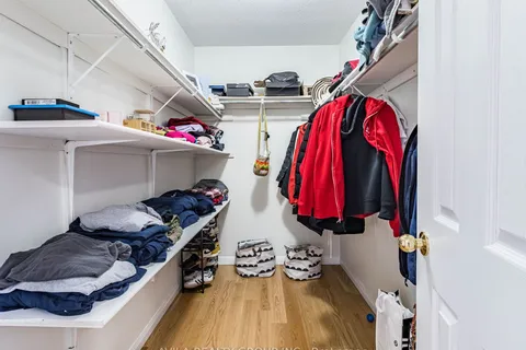 138 Sun King Crescent, Barrie, ON L4M 0E5