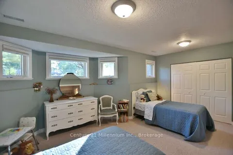 4 PAULINE Place, Wasaga Beach, ON L9Z 1J2