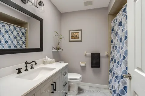 100 PEEL Street, Penetanguishene, ON L9M 1C3