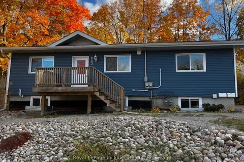 687 MONTREAL Street, Midland, ON L4R 1G5