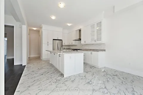 65 Durham Avenue, Barrie, ON L9S 2Z8