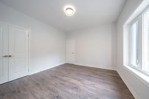 50 Breithaupt Crescent, Tiny, ON L9M 0B2