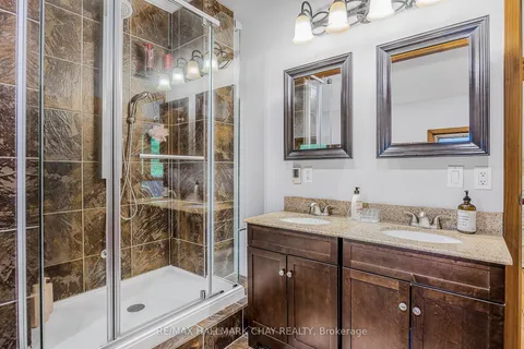 37 Pine Ridge Trail, Oro-Medonte, ON L4M 4Y8