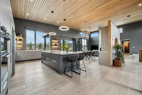 7 Meadowlark Way, Collingwood, ON L9Y 0K1