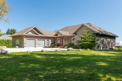 57A Maplewood Parkway, Oro-Medonte, ON L3V 0K2
