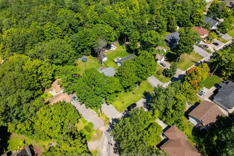 37 St. Laurent Boulevard, Tiny, ON L9M 0J2
