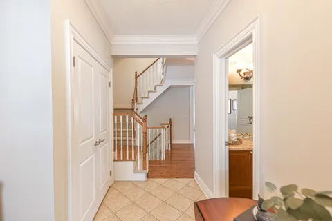5 Invermara Court, ON L3V 8B4