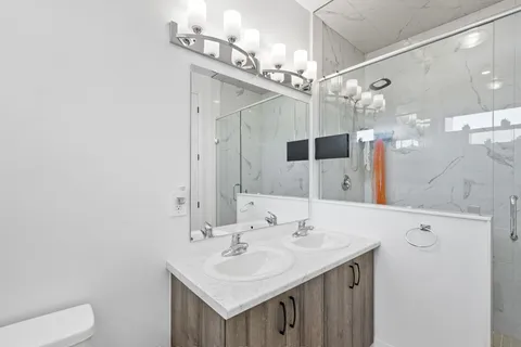 172 FRANKLIN Trail, ON L9J 0J2