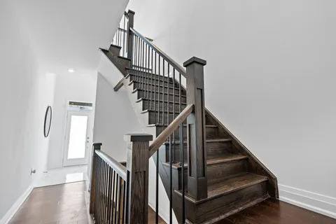 172 FRANKLIN Trail, ON L9J 0J2