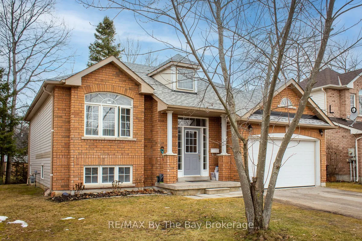 48 Rose Valley Way, Wasaga Beach, ON L9Z 3C4